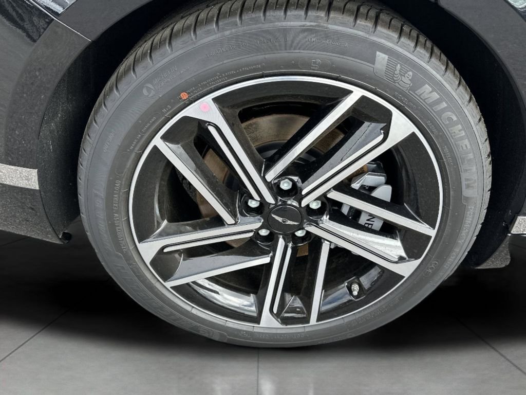New 2026 Black Genesis 2.5T ADVANCED image 7