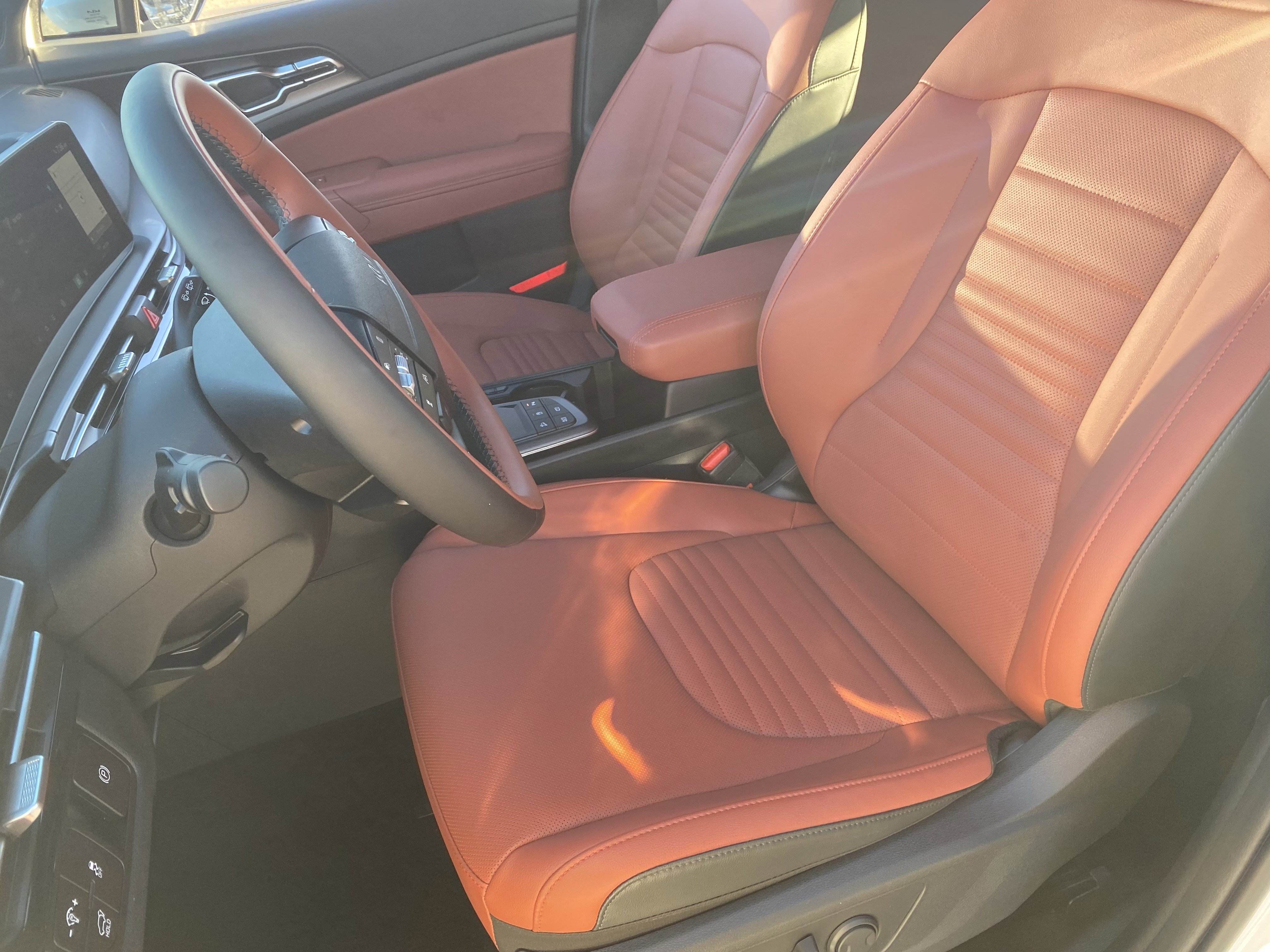 New 2026 Glacial White Pearl Kia SX Prestige image 18