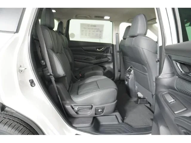 New 2027 CRYSTAL WHITE PEARL Subaru Premium 7-Passenger image 27