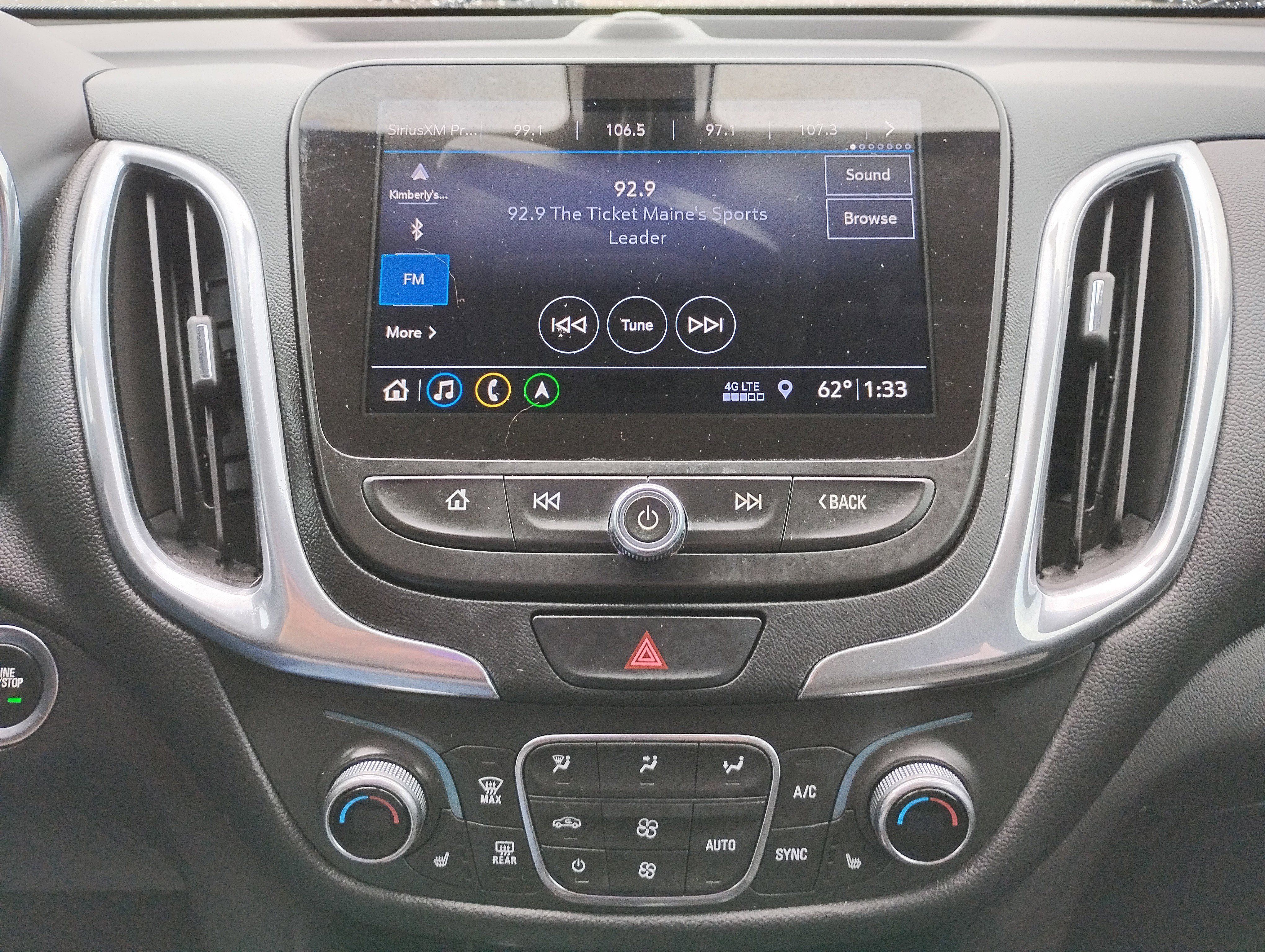 Used 2019 Summit White Chevrolet LT image 8