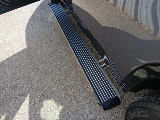 New 2026 Baltic-Gray Metallic Clear-Coat Exterior Paint Jeep Limited Altitude image 17