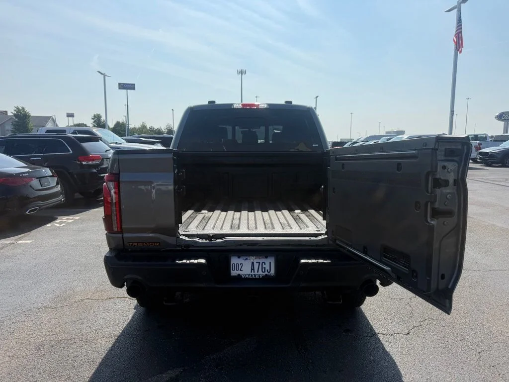 New 2026 Carbonized Gray Metallic Ford Tremor® image 57