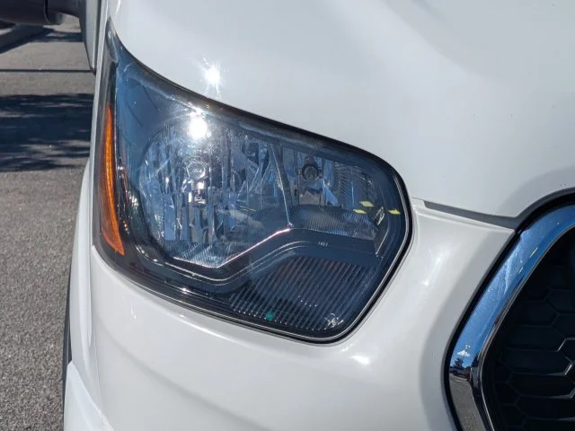 Certified Used 2024 Oxford White Ford XLT image 10