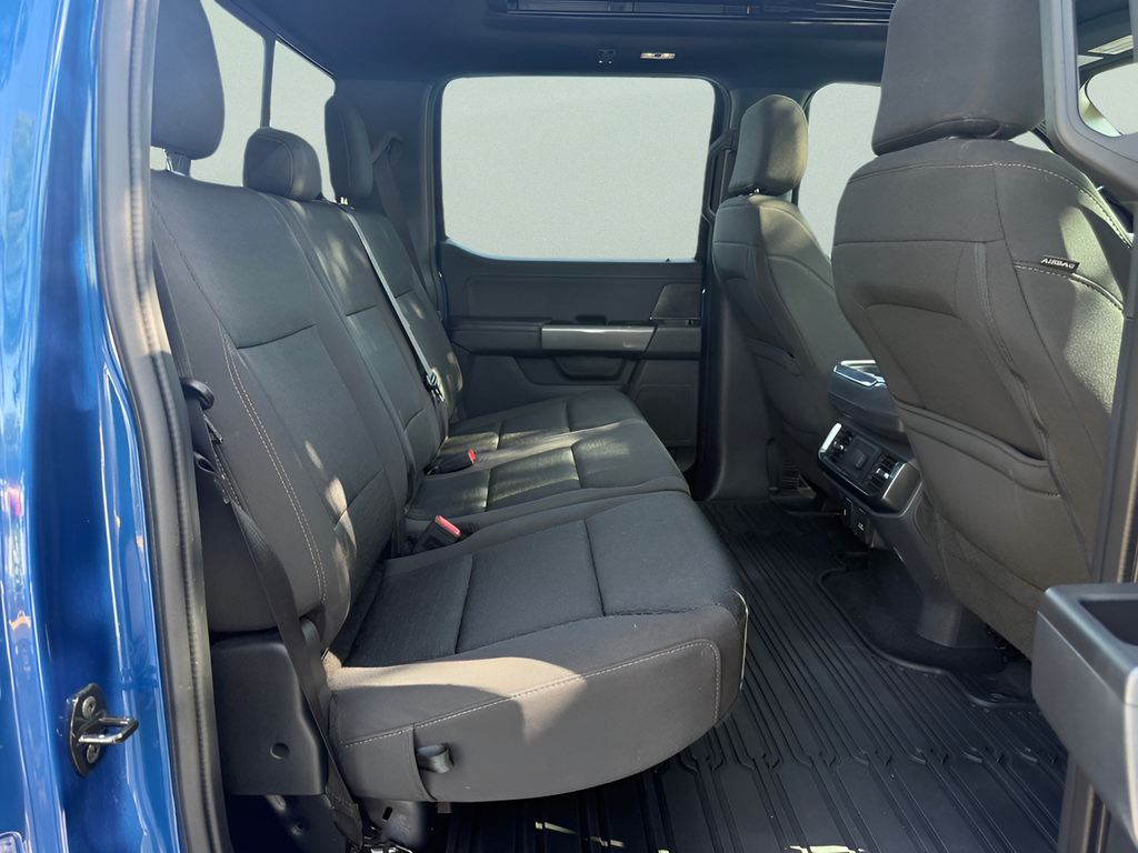 Used 2023 Blue Ford XLT image 13