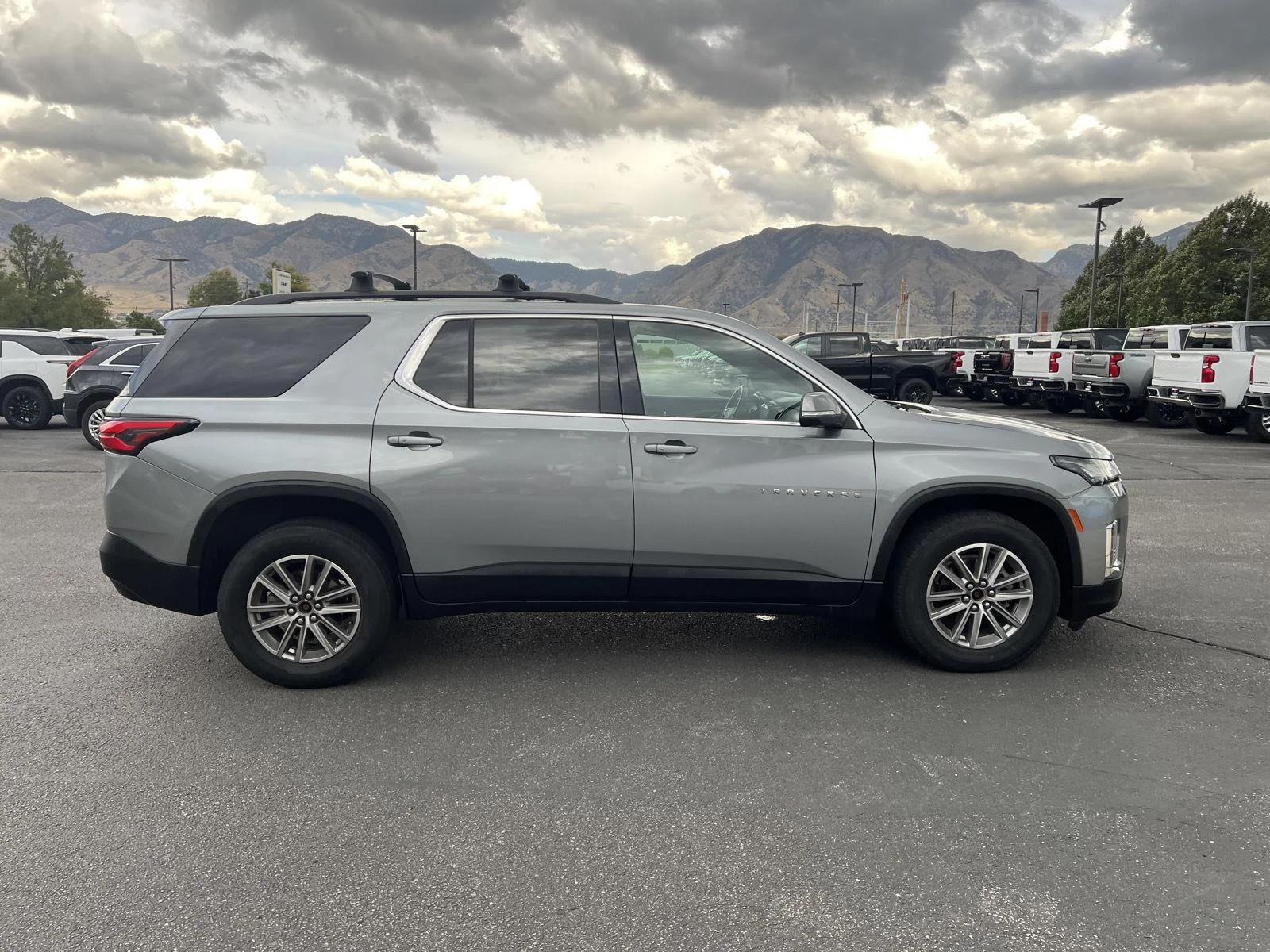 2023 Chevrolet Traverse 3LT - Photo 11
