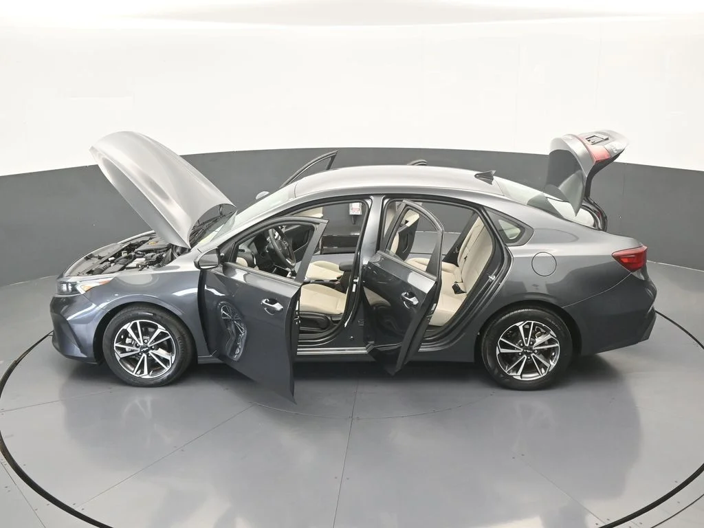 Used 2023 Gravity Gray Kia LXS image 55