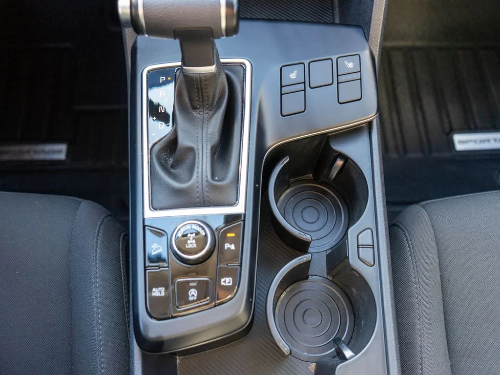 Certified Used 2025 Gray Kia LX image 24
