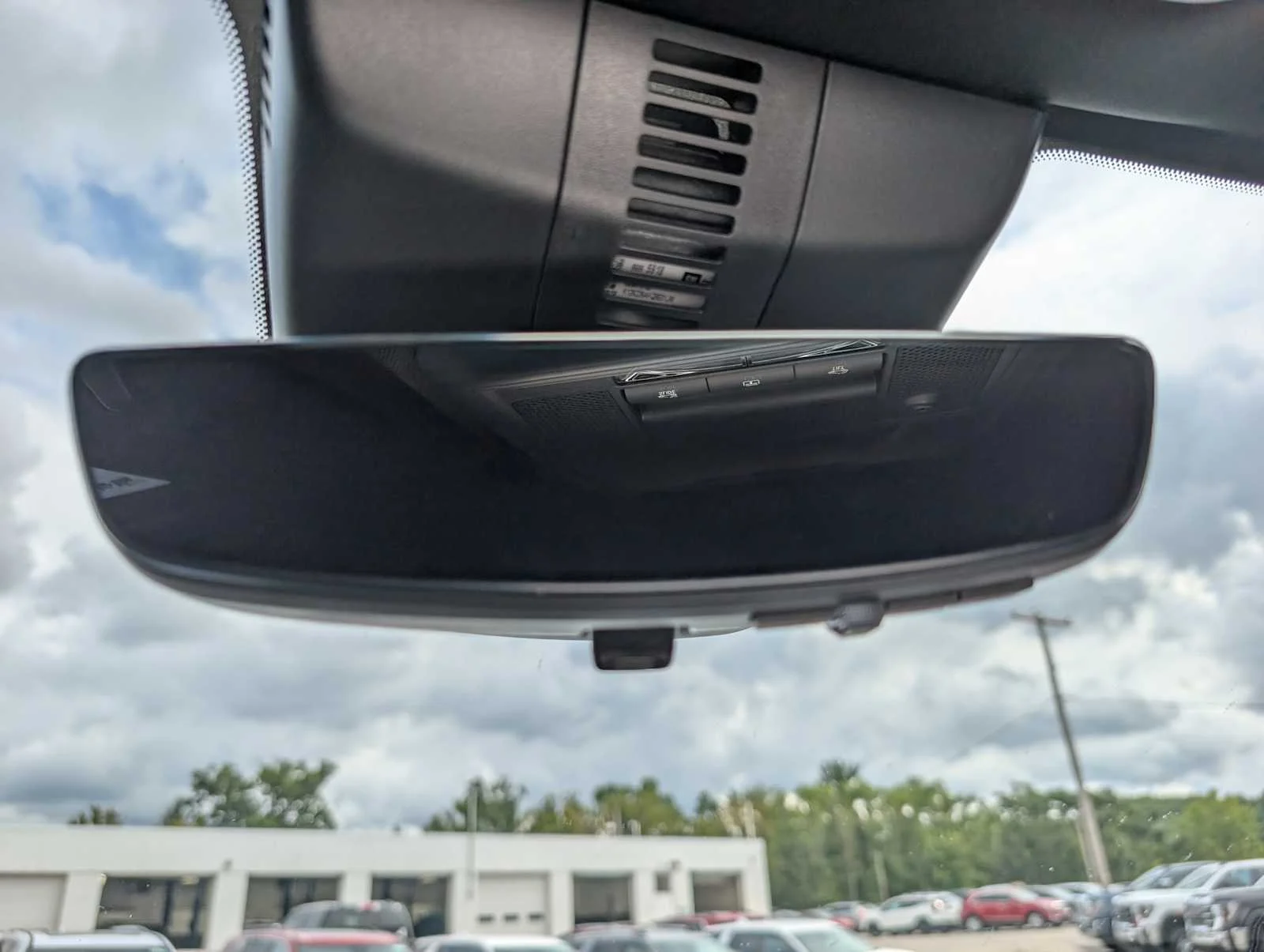 New 2027 Sterling Metallic GMC Elevation image 28