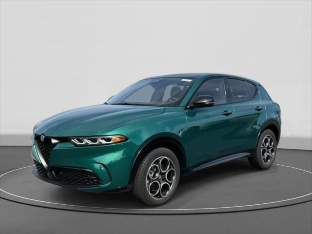 New 2025 Verde (Green) Fangio Metallic Exterior Paint Alfa Romeo  image 3