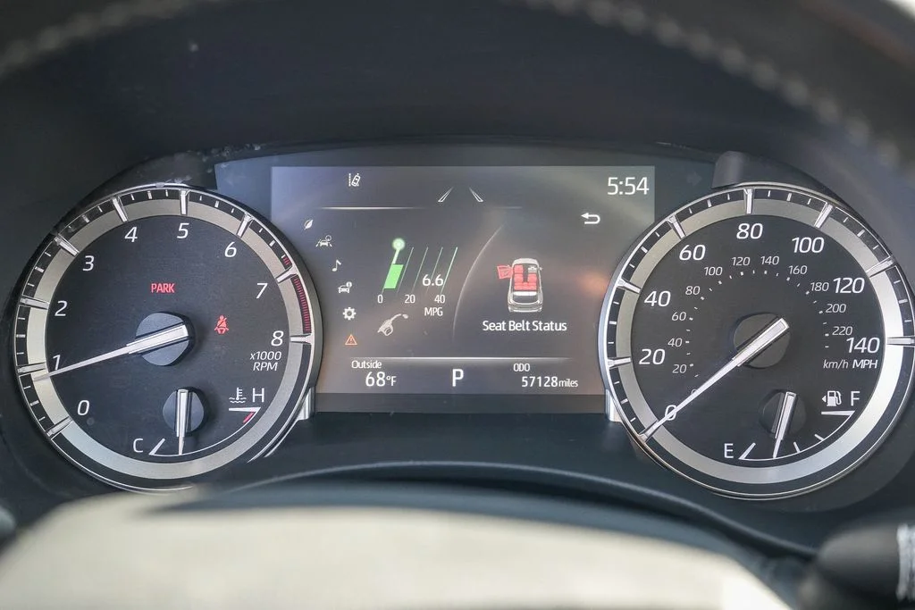 Used 2022 Beige Toyota XLE image 22