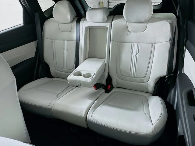 New 2026 Hyundai TUCSON SEL