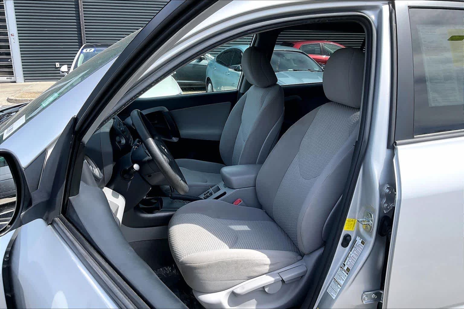 Used 2012 Classic Silver Metallic Toyota  image 8