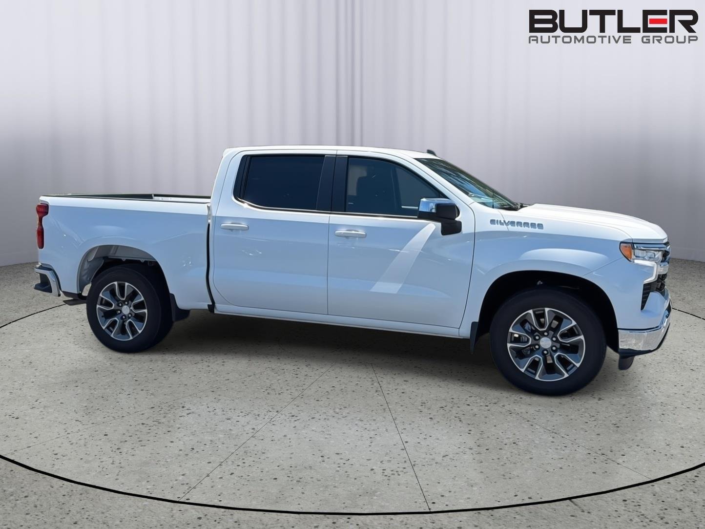 Used 2025 Summit White Chevrolet LT image 7