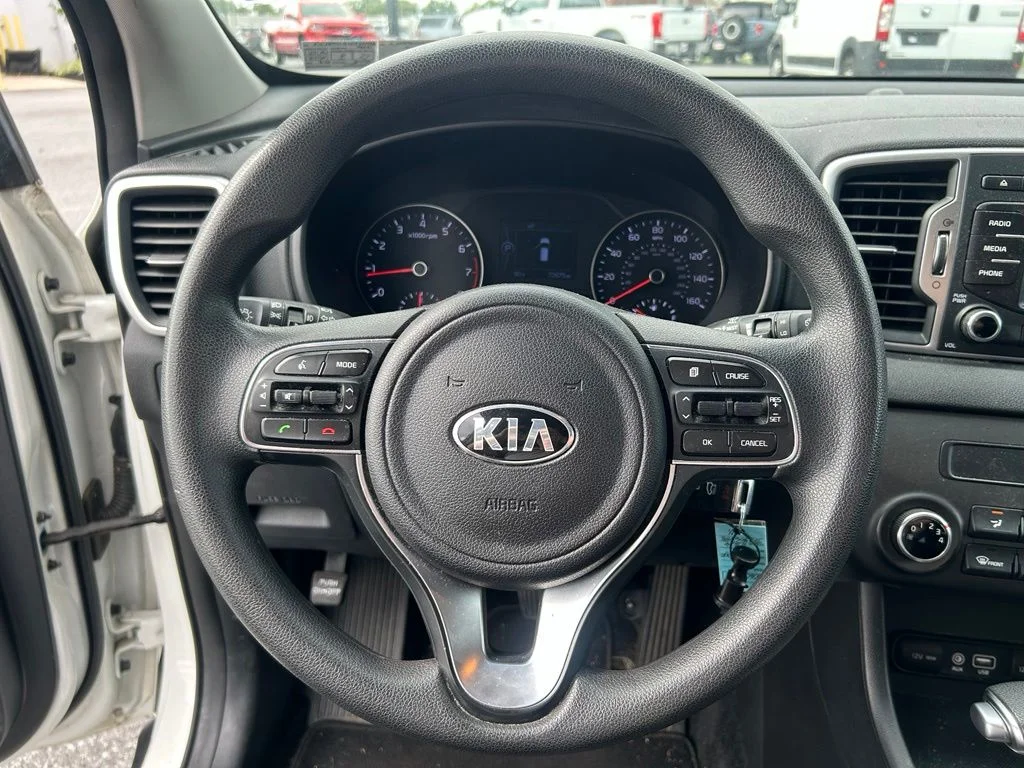Used 2018 Clear White Kia LX image 11