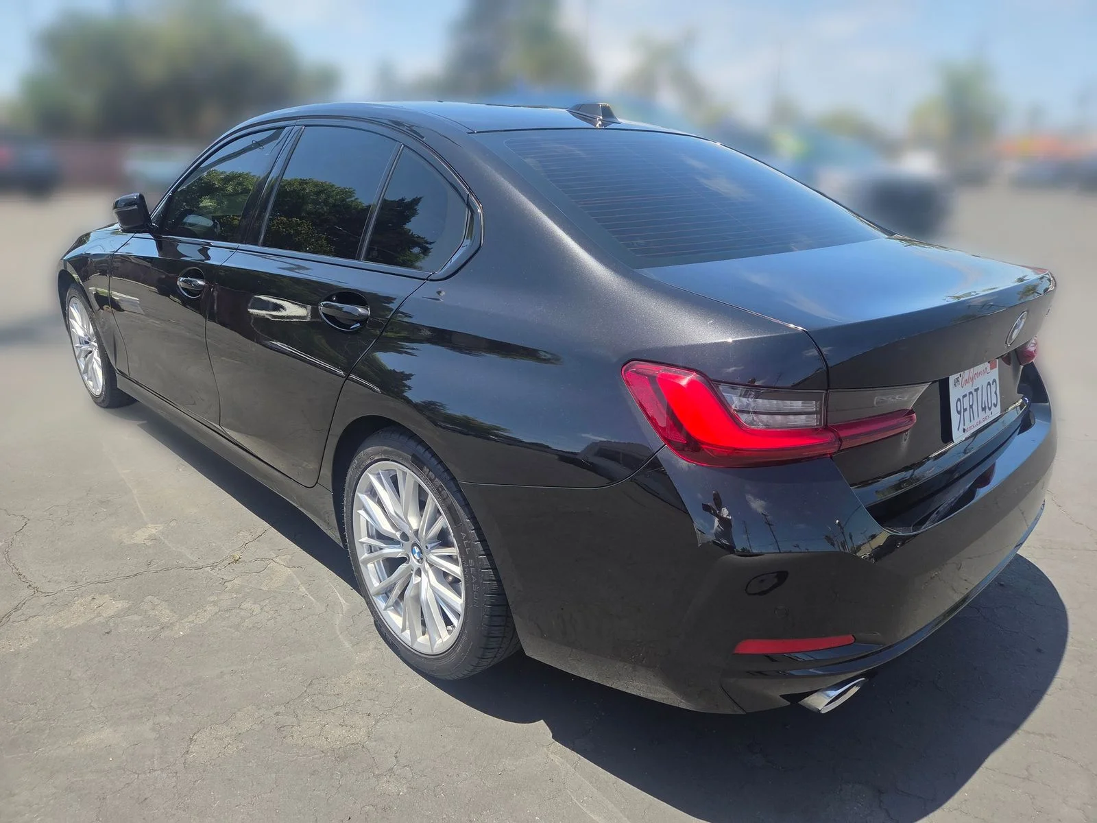 Used 2023 Black BMW 330i image 10