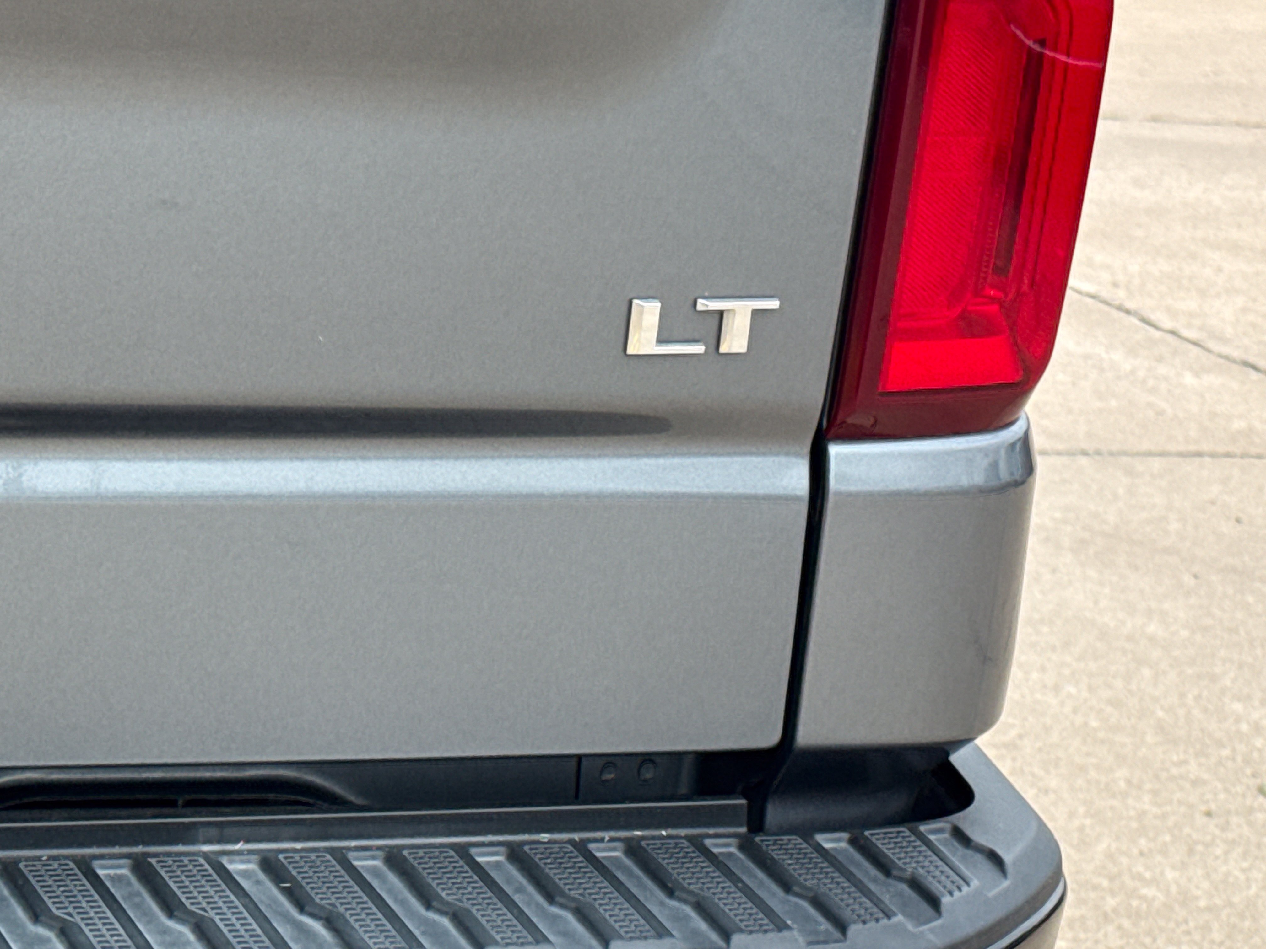 Used 2021 SATIN STEEL METALLIC Chevrolet LT Trail Boss image 9