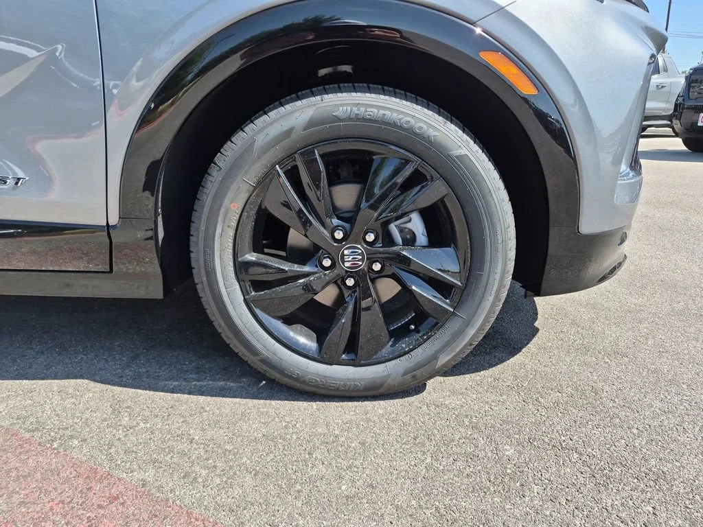 2026 Buick Encore GX Sport Touring - Photo 16