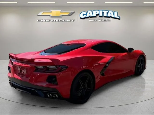 Used 2021 TORCH RED Chevrolet 2LT image 5