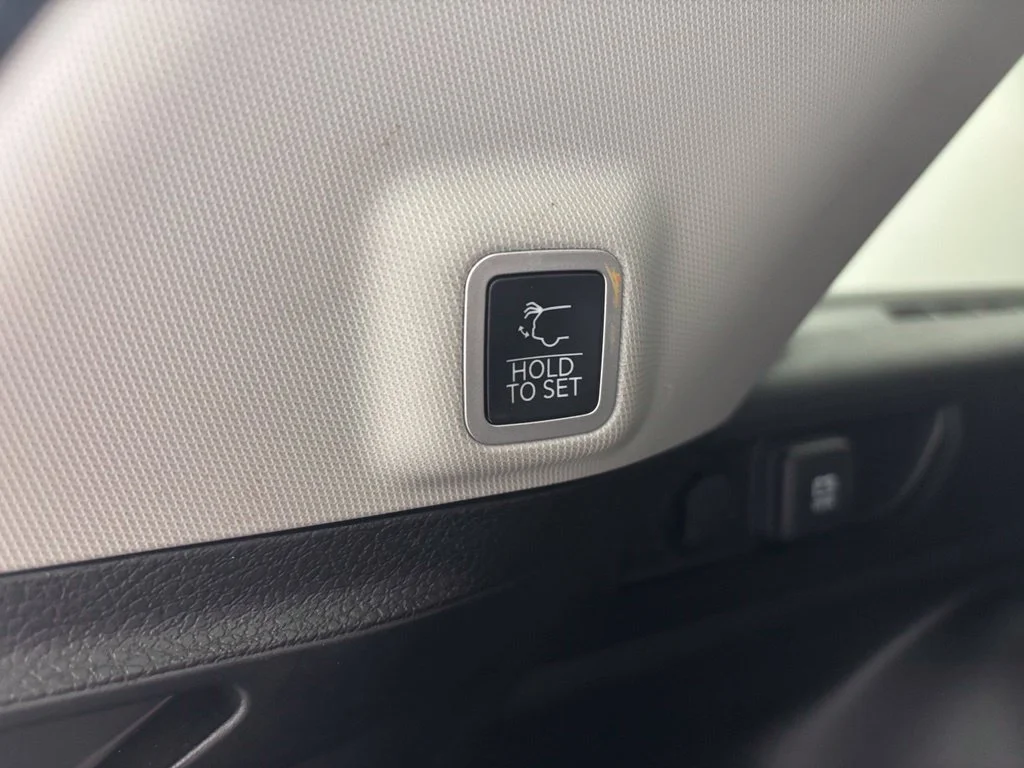 Certified Used 2024 White Jeep Limited image 11