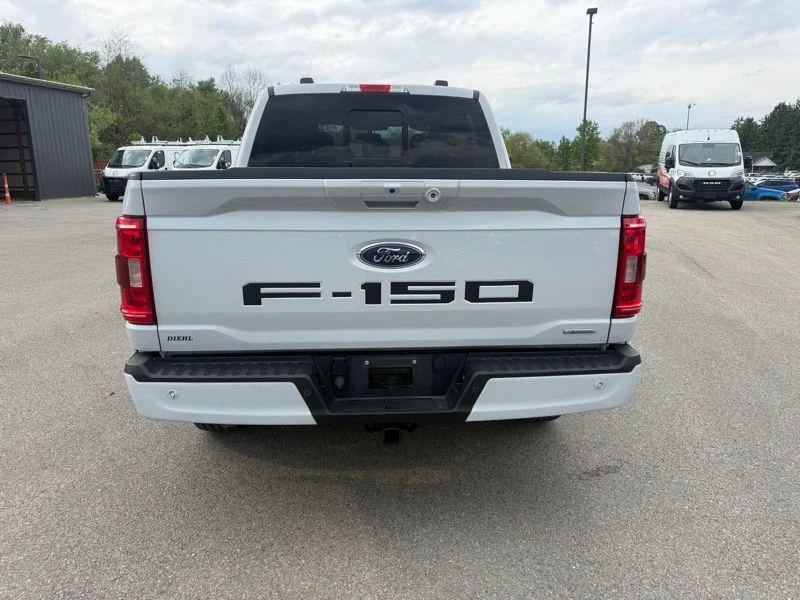 Used 2021 White Ford XLT image 9