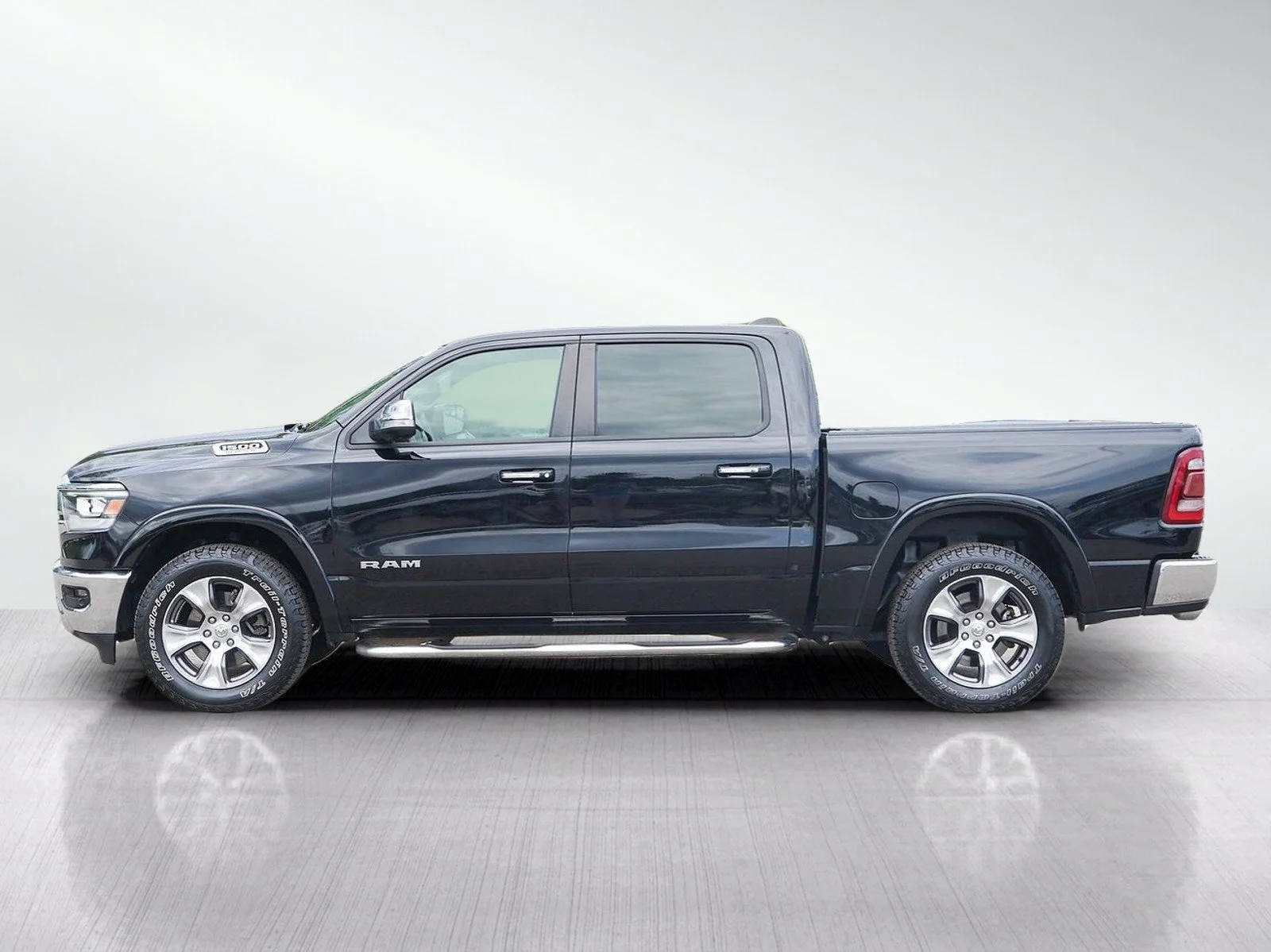 Used 2020 RAM Ram 1500 Pickup Laramie with VIN 1C6SRFJT9LN236719 for sale in Hopkins, Minnesota