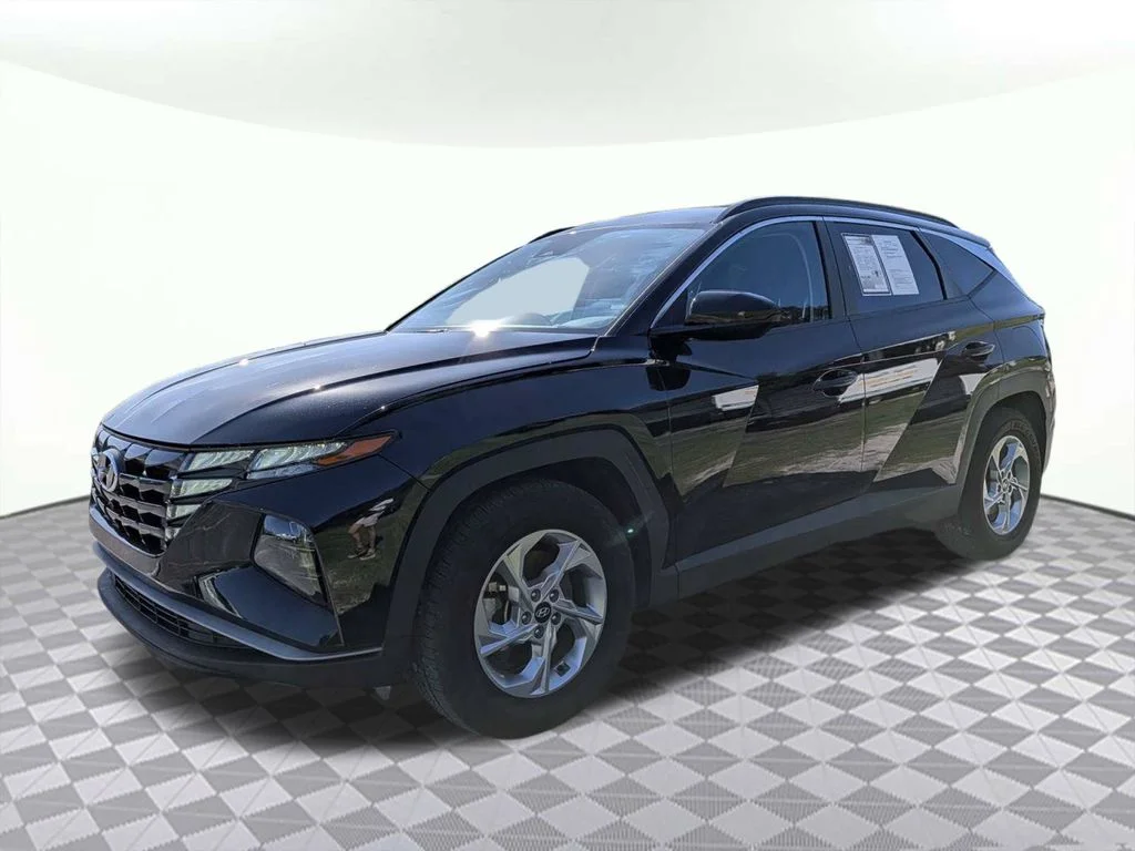 Used 2024 Black Hyundai SEL image 6