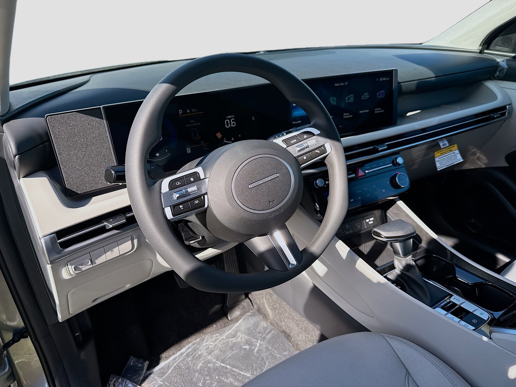 New 2026 Shimmering Silver Hyundai SEL FWD image 32