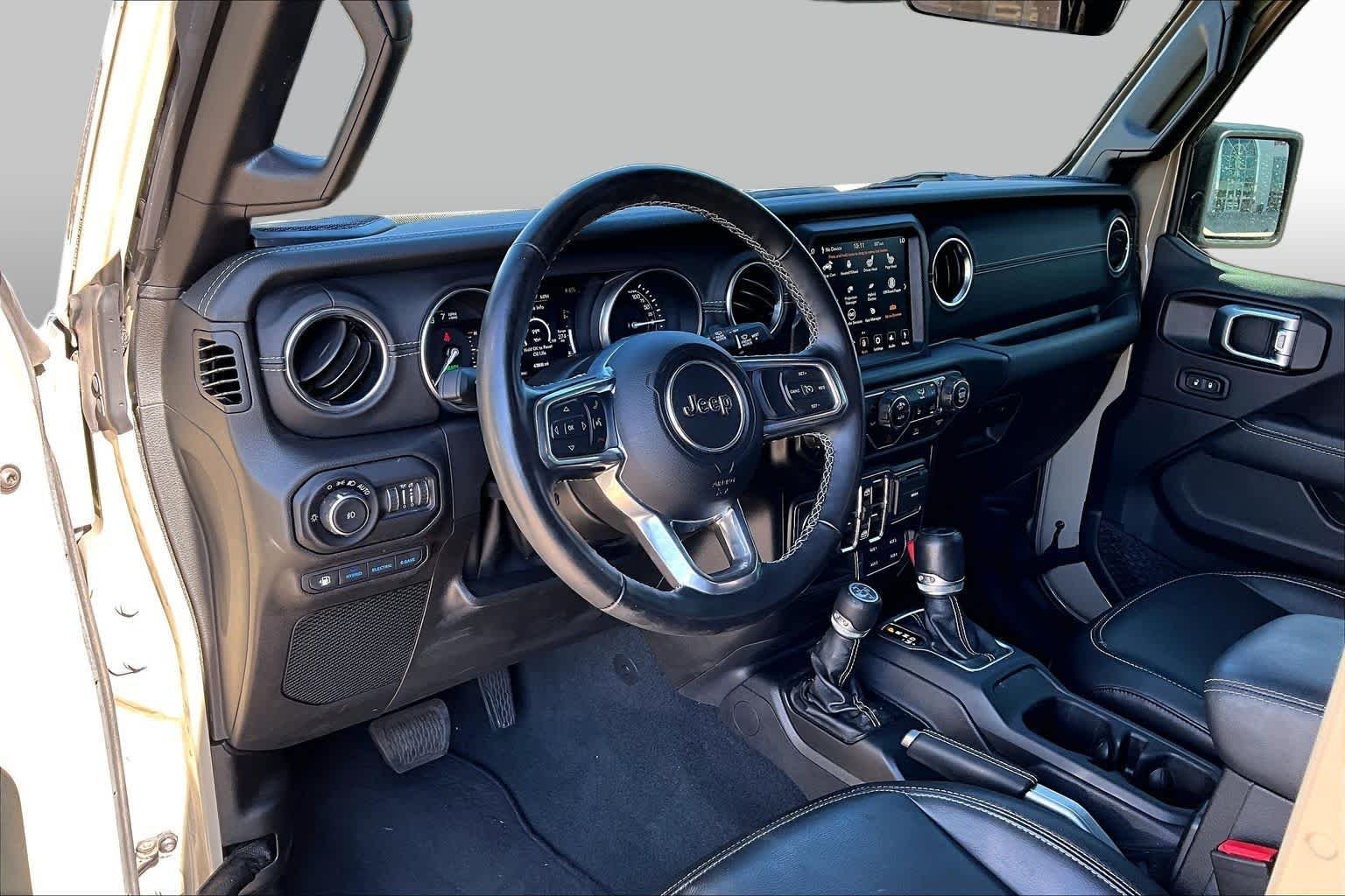 Used 2022 Limited Edition Gobi Clearcoat Jeep Unlimited Sahara image 18