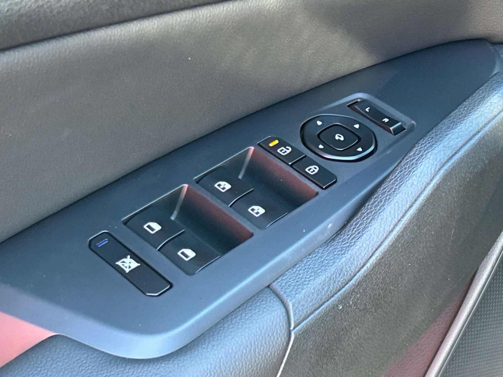 New 2026 Ebony Black Kia X-Line image 19