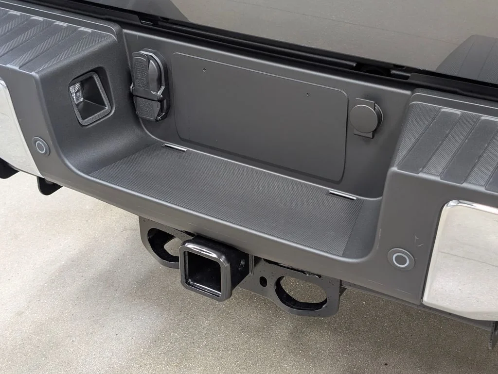 New 2026 Carbonized Gray Metallic Ford F-250® Lariat® image 30