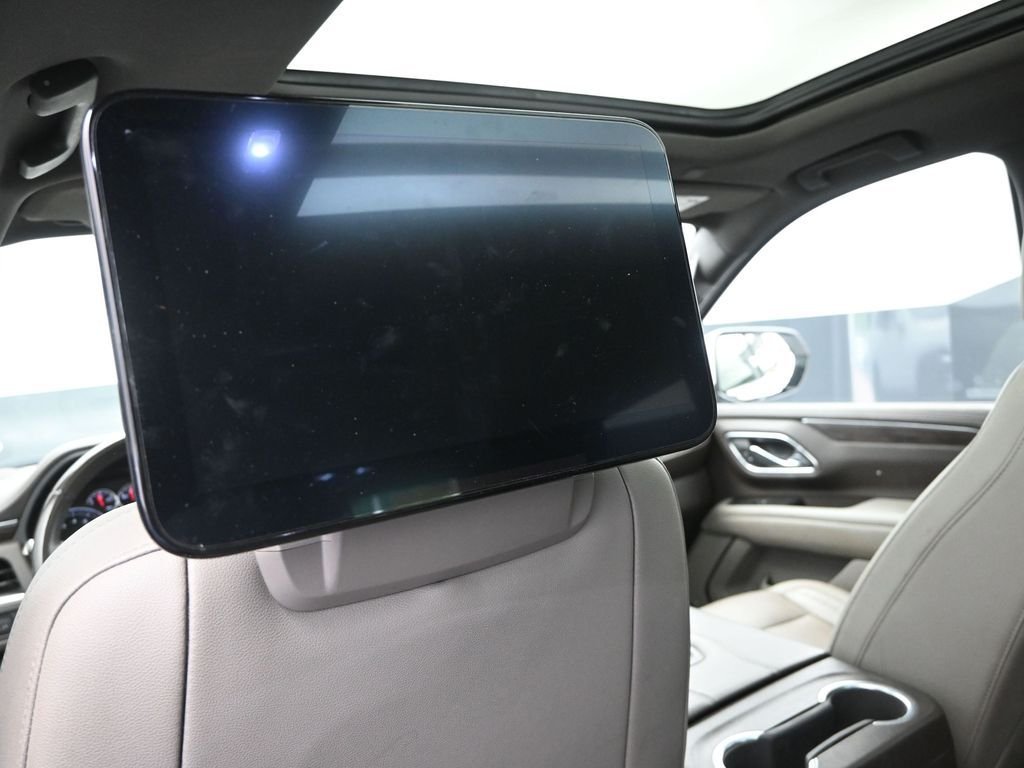 Used 2021 White Chevrolet LT image 18