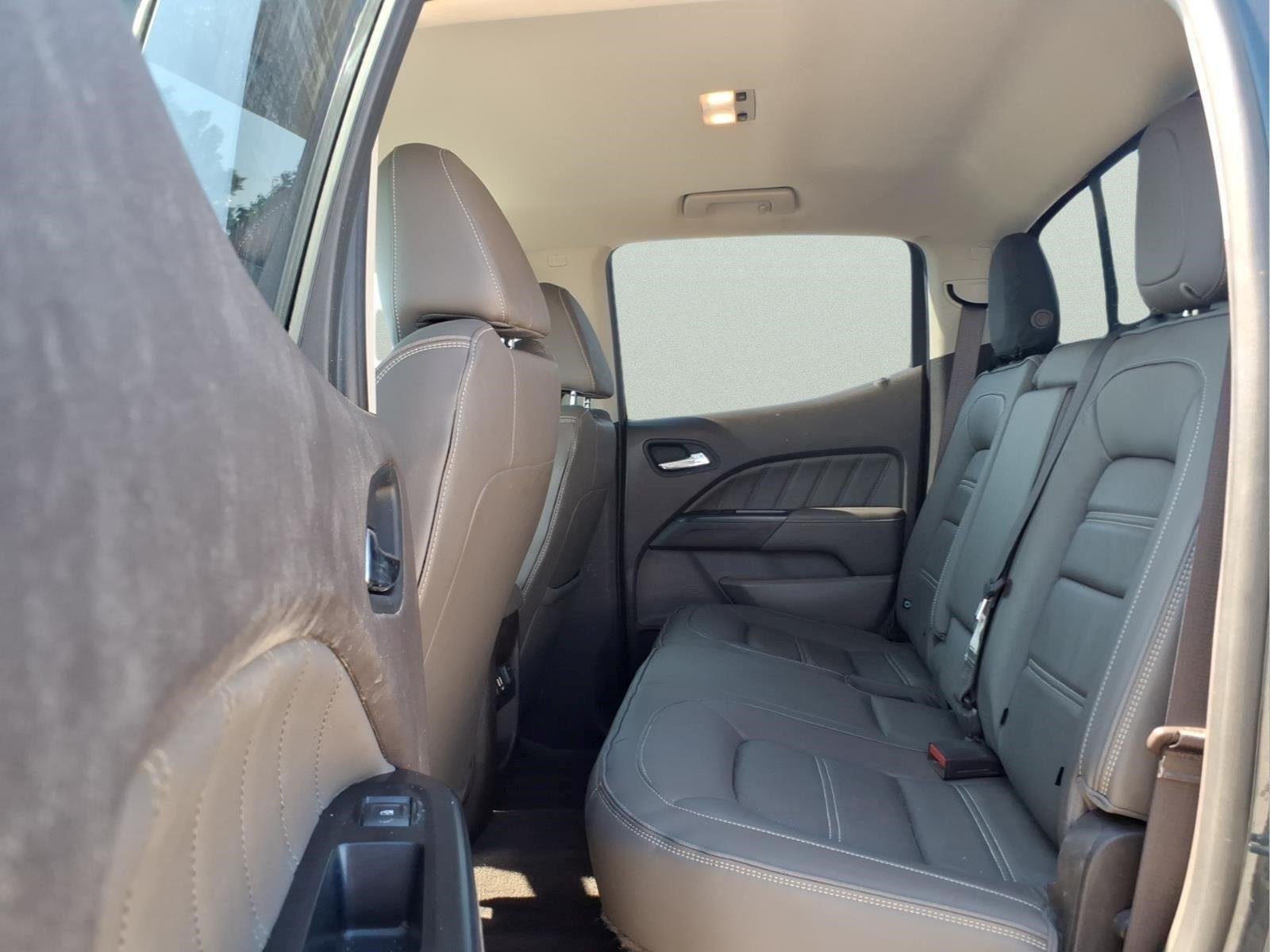 Used 2021 HUNTER METALLIC GMC 4WD Denali image 11