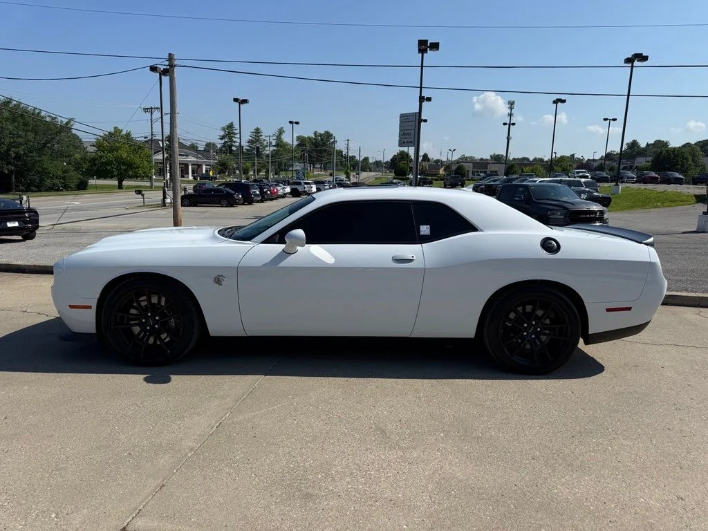Used 2023 White Dodge SRT Hellcat Jailbreak image 9