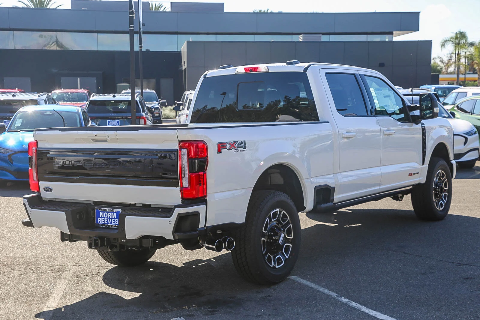 2026 Ford F-350 Super Duty Platinum - Photo 8