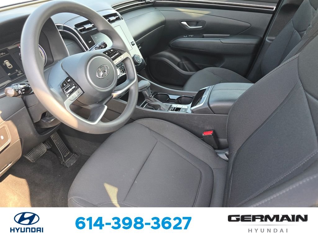 Used 2024 Black Hyundai SE image 19