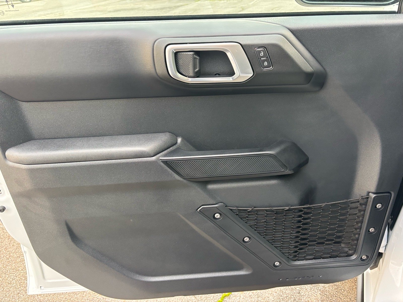 New 2026 Oxford White Ford Badlands® image 7