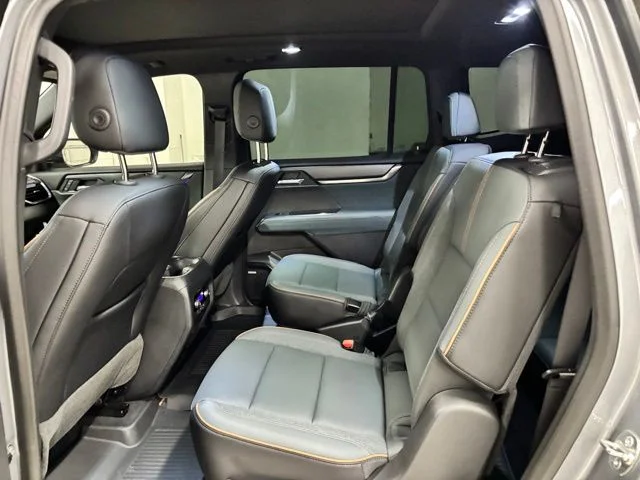 Used 2025 Silver GMC AT4 image 13