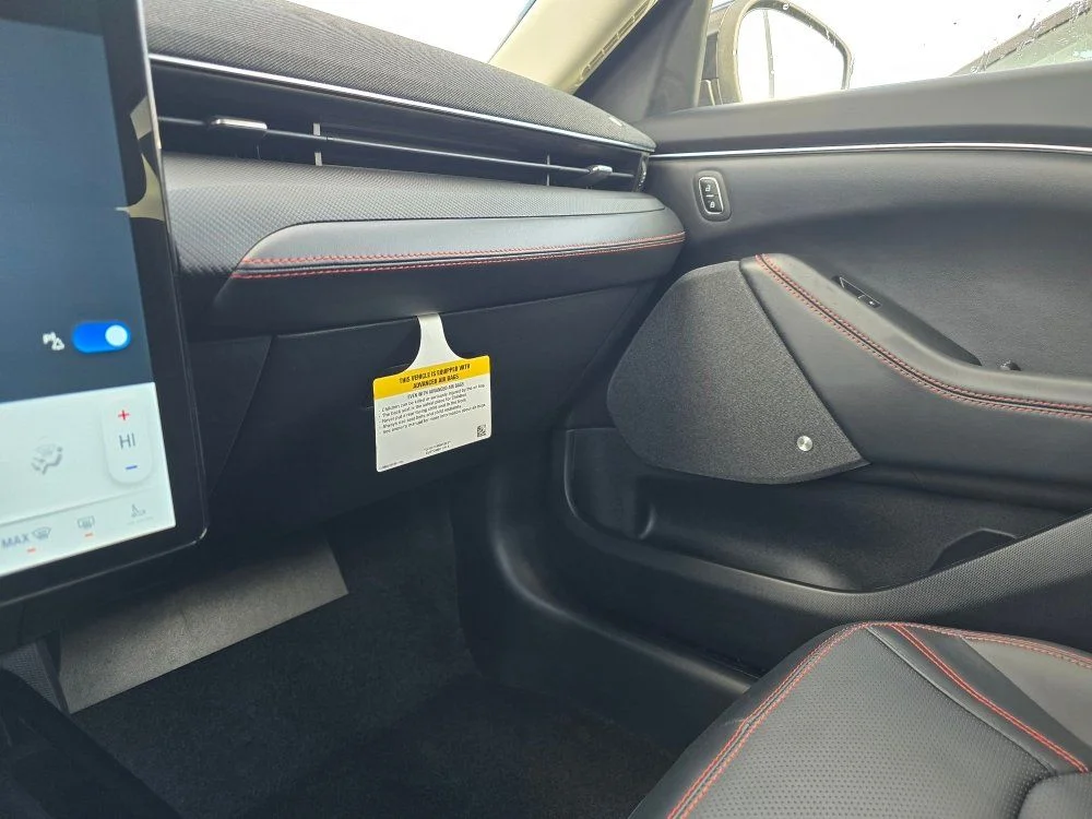 Used 2025 Black Ford Premium image 27