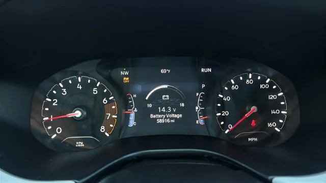 Used 2024 White Jeep Limited image 13