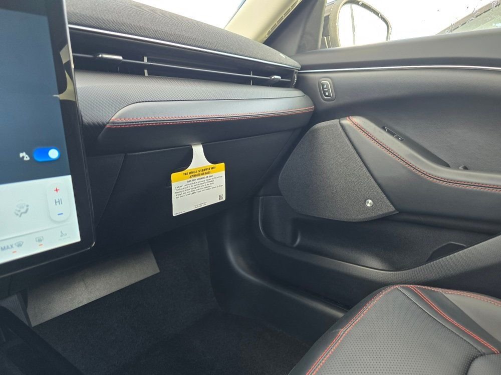 Used 2025 Black Ford Premium image 27