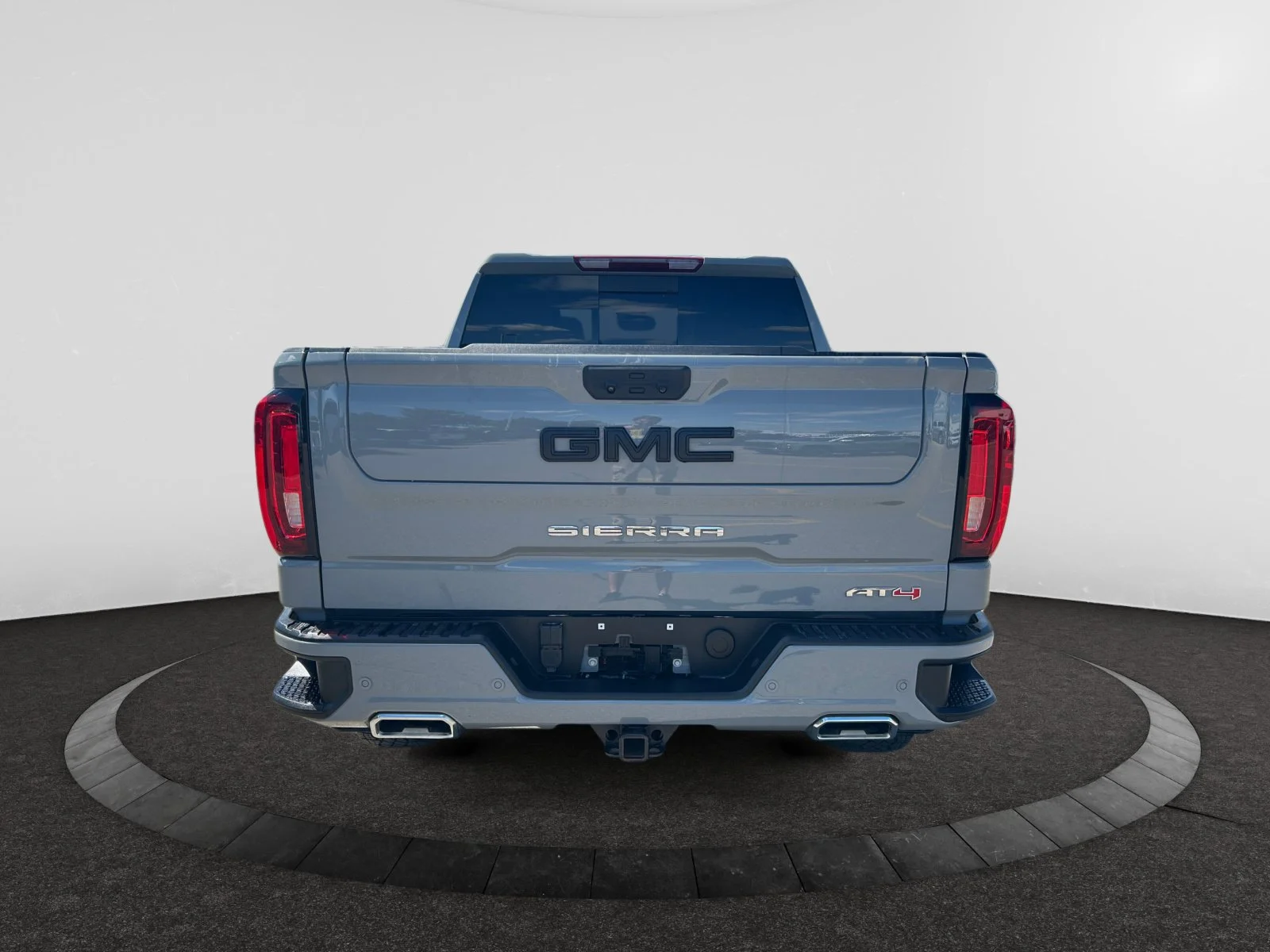 Used 2024 Gray GMC AT4 Crew Cab image 4
