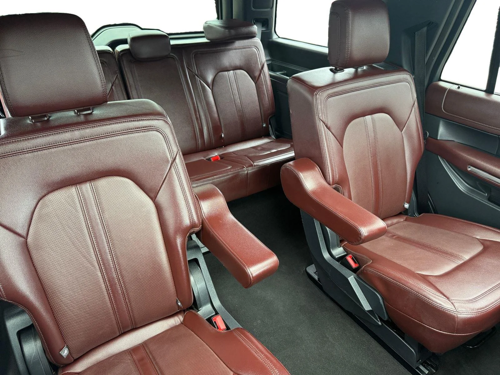 Used 2023 Dark Matter Gray Ford Limited image 17