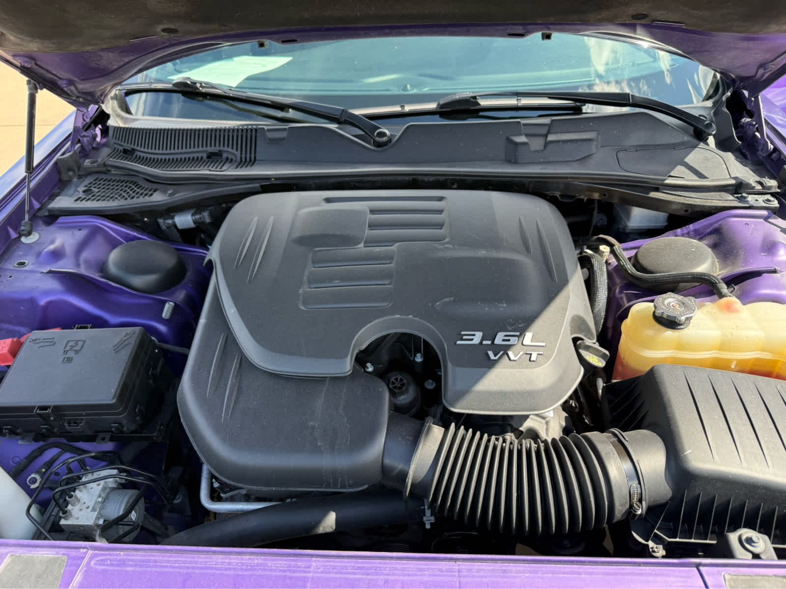 Used 2023 Plum Crazy Pearlcoat Dodge SXT image 20