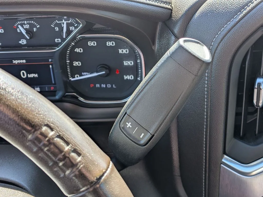 Used 2021 WHITE FROST TRICOAT GMC SLT image 12