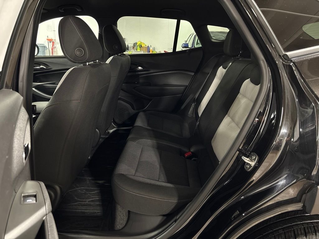 Used 2025 Black Chevrolet 1RS image 27