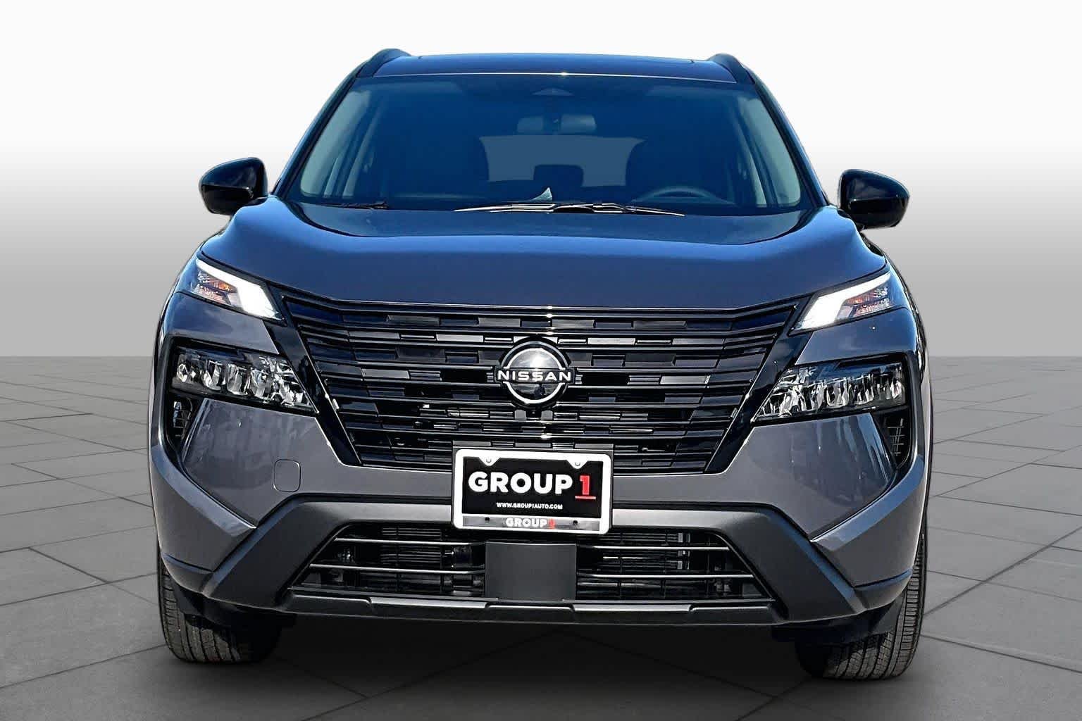 New 2027 Gun Metallic Nissan Dark Armor image 3