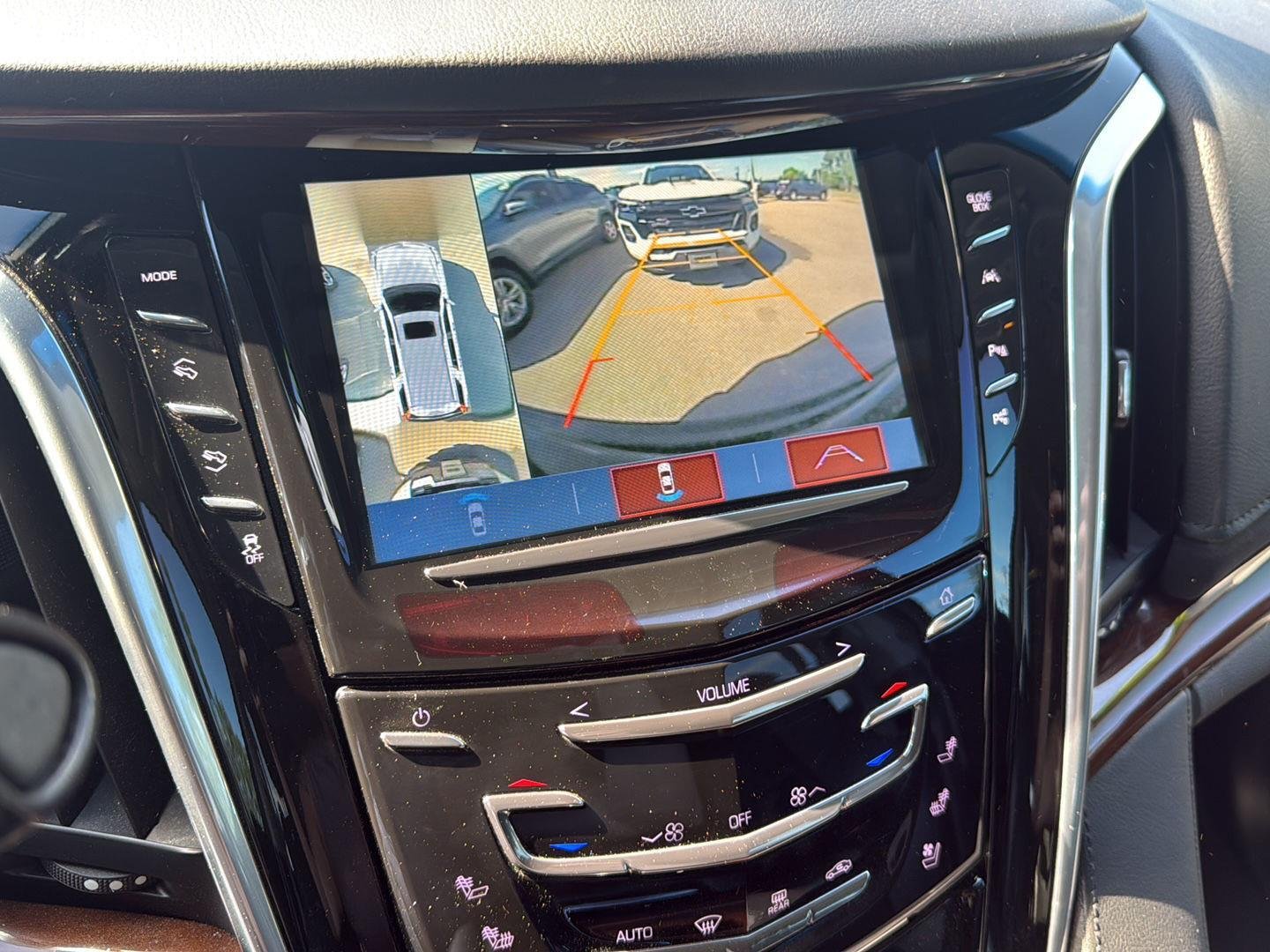 Used 2019 BLACK RAVEN Cadillac Premium Luxury image 9