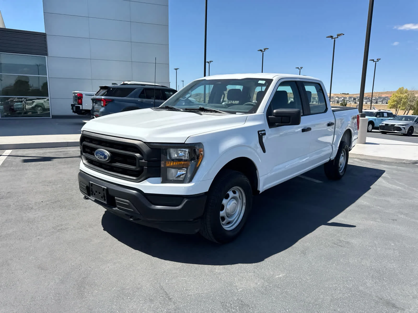 Certified Used 2023 Oxford White Ford XL image 2