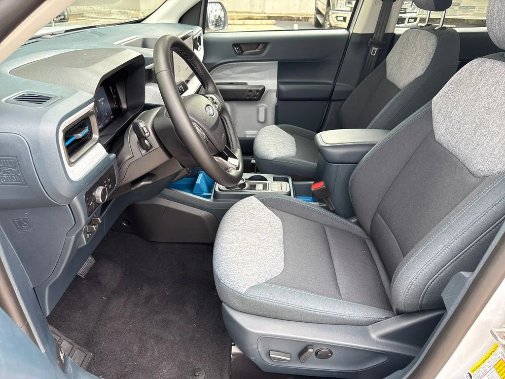 2025 Ford Maverick XLT - Photo 18