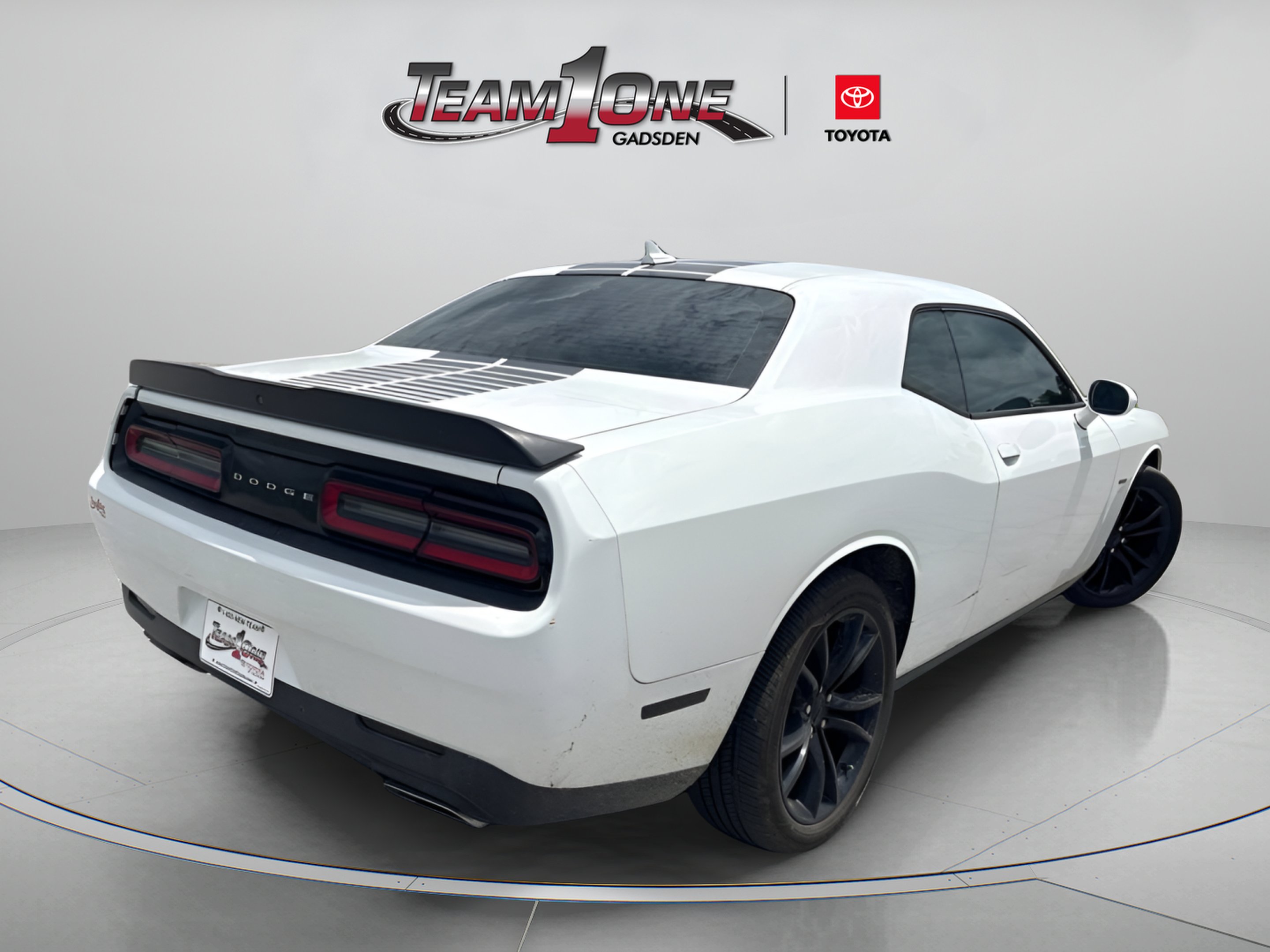 Used 2016 Bright White Clearcoat Dodge R/T Plus image 7